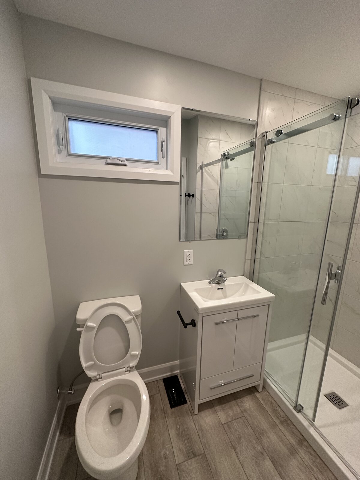 Coach house main bathroom