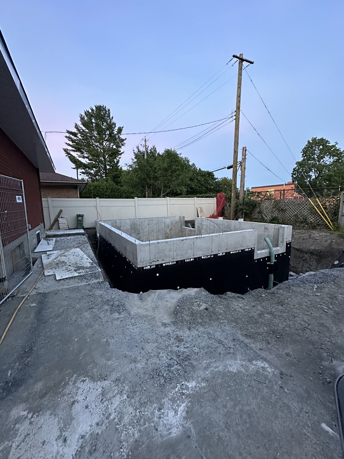 Coach house foundation construction